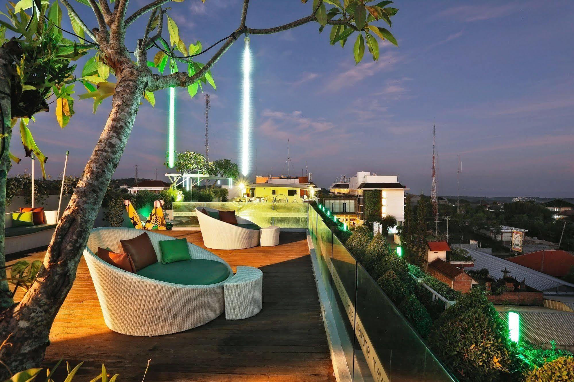 Hotel Maxonehotels At Bukit Jimbaran